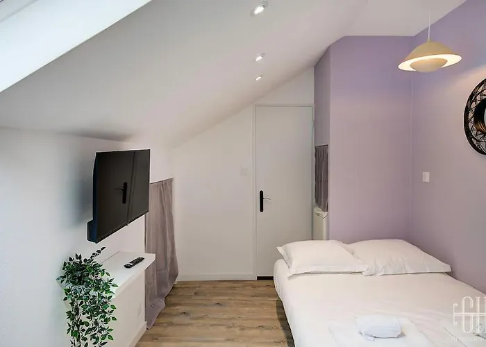 Cassia - Face Gare De Tours